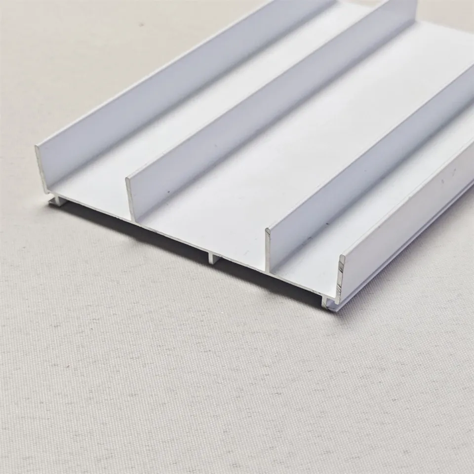 Ar pulveri izsmidzināti alumīnija profili, parastā izsmidzināšana